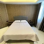 Sa Apartments! 2bd Flat 400m To The *