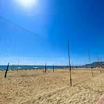 Sa Apartments! 2bd Flat 400m To The *