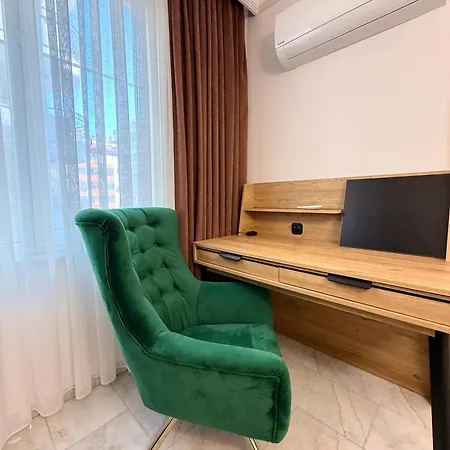 Apartman Sa Apartments! 2bd Flat 400m To The *
